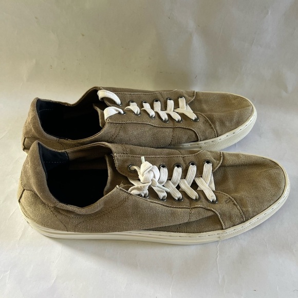 Canvas Light Weight Banana Republic Shoes - Tan - 10.5 - Picture 2 of 3